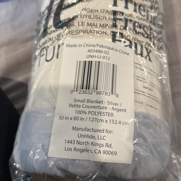 Bedding Unhide Still Packaged Faux Fur Throw Poshmark